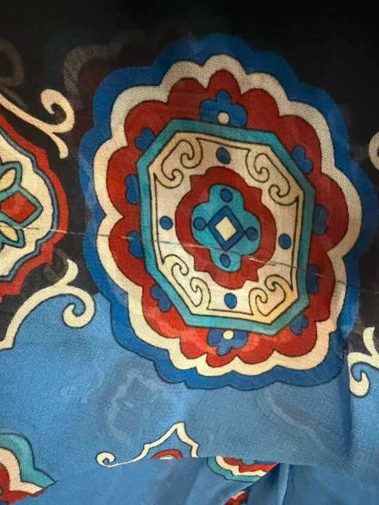 FARM Rio Blue Printed V‑Neck Maxi Dress - Picture 4 of 4